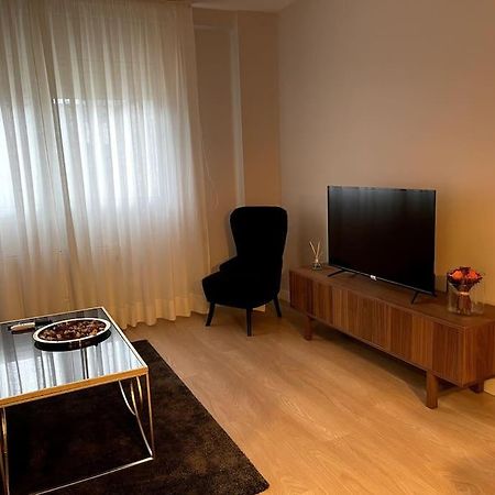 Apartmán Piso En El Centro De Ferrol Recien Reformado. Exteriér fotografie