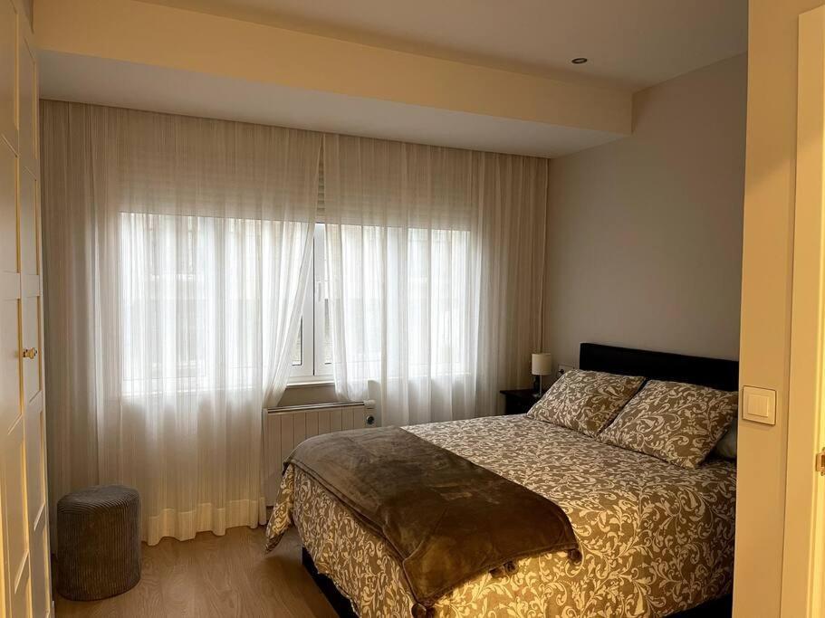 Apartmán Piso En El Centro De Ferrol Recien Reformado. Exteriér fotografie